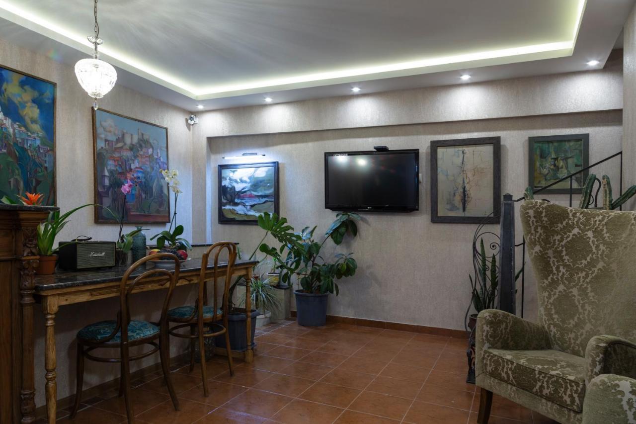 Omart Hotel - Gallery Τυφλίδα Εξωτερικό φωτογραφία